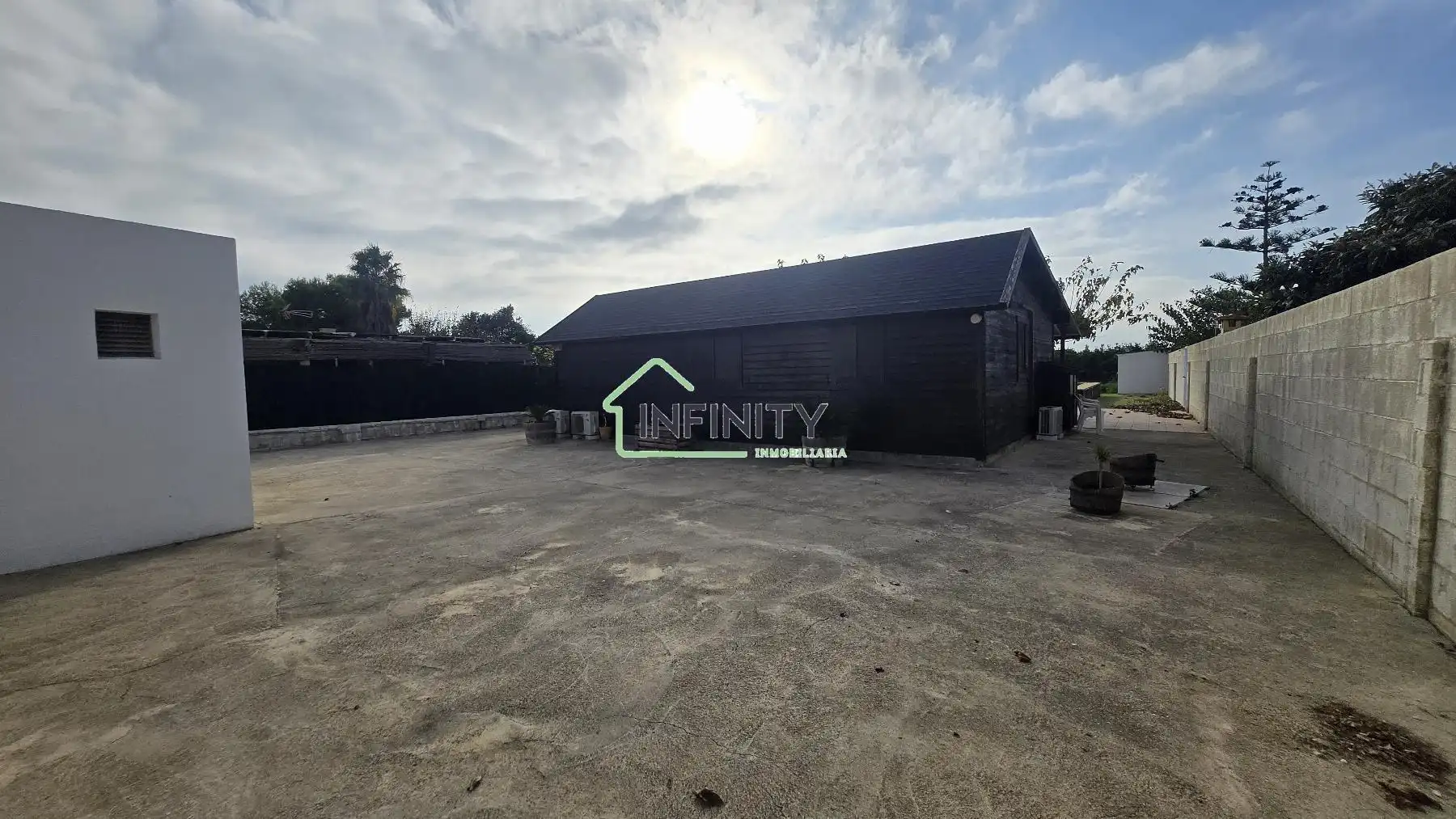 Vista exterior de Casa o chalet en venta en Tavernes de la Valldigna con Aire acondicionado, Trastero y Piscina