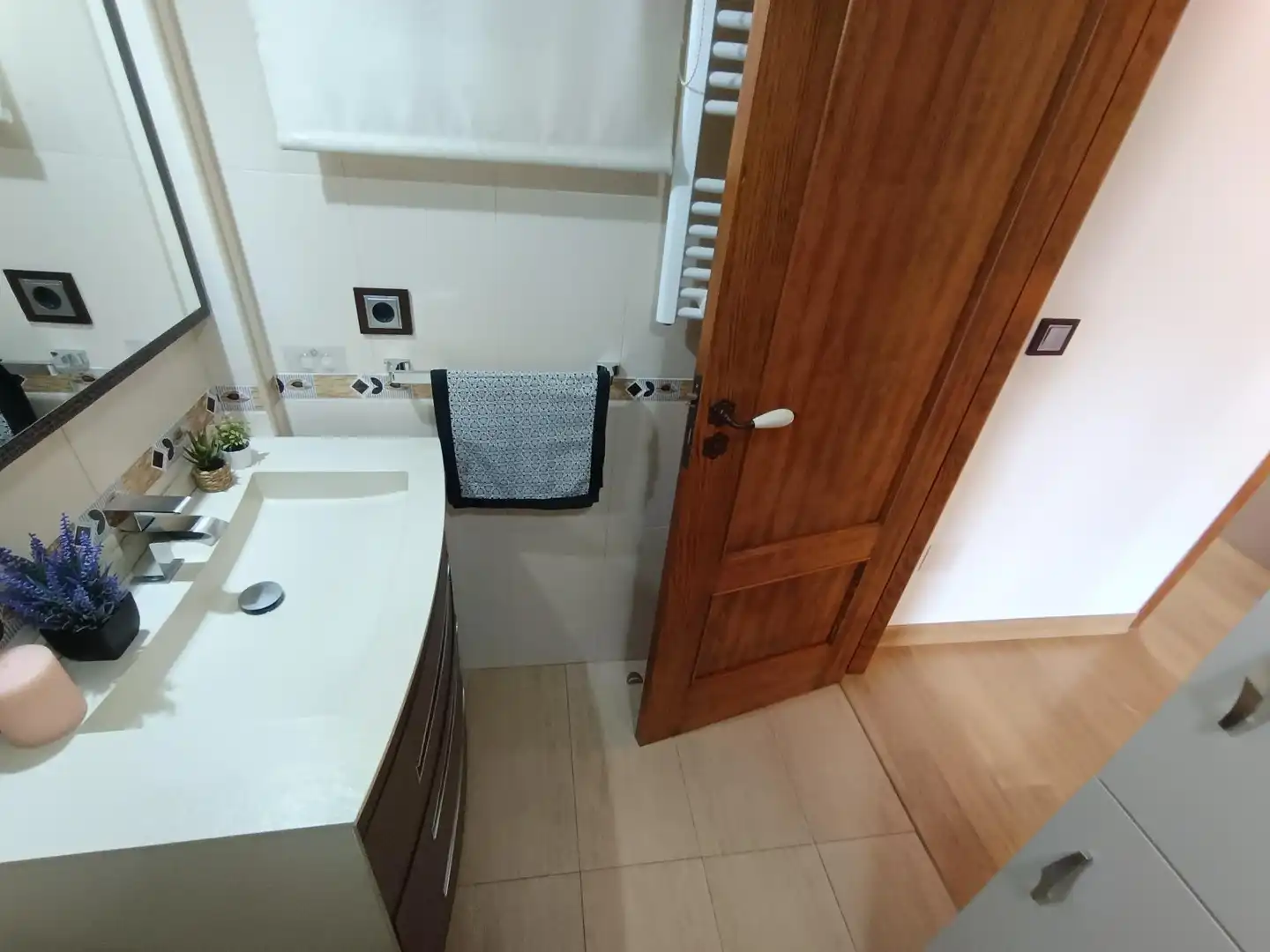 Badezimmer von Erdgeschoss zum Verkauf in Casco Urbano