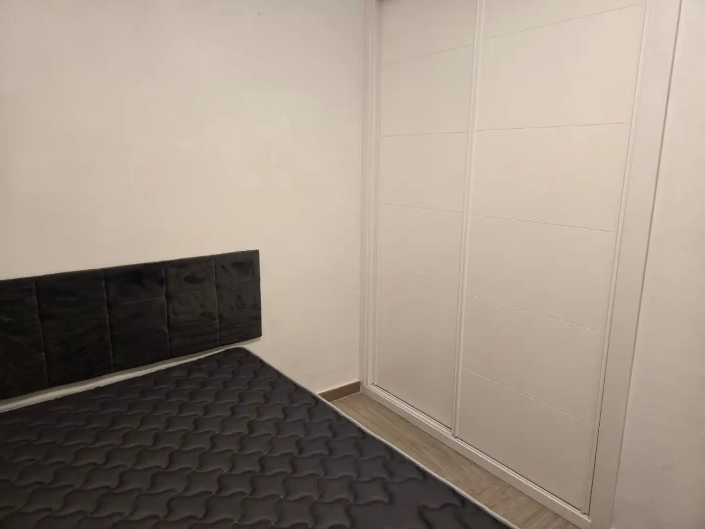 Bedroom of Flat for rent in Sevilla  with Air Conditioner, Terrace and Furnished