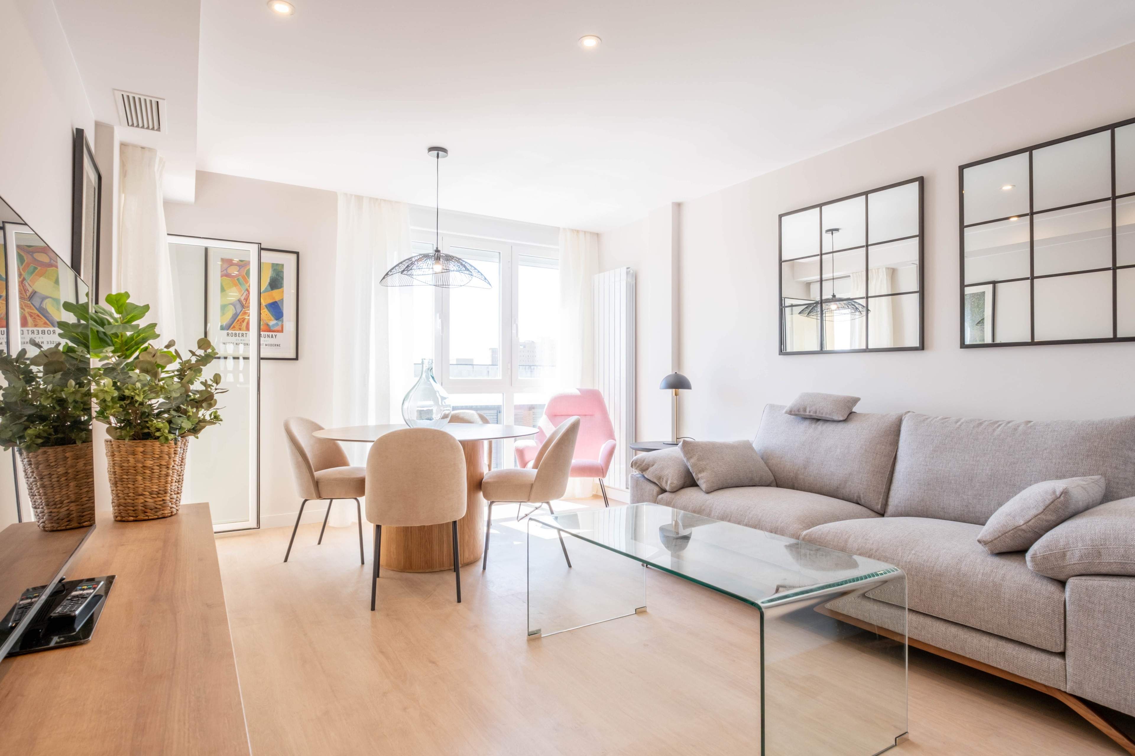 Living room of Flat to rent in  Zaragoza Capital  with Air Conditioner, Heating and Parquet flooring