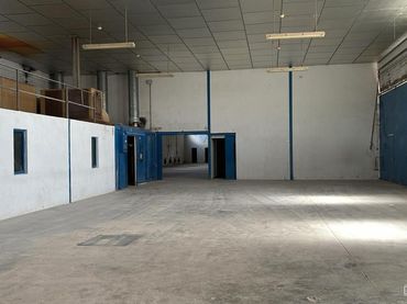 Nave industrielle à vendre à Carretera Cabra