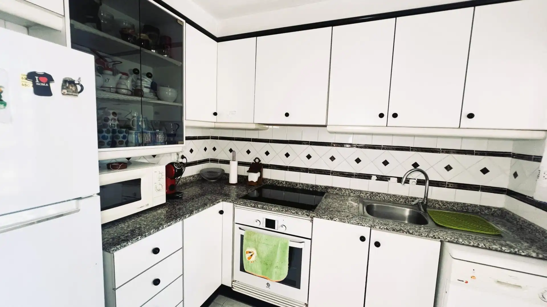 Küche von Wohnungen zum Verkauf in Benicasim / Benicàssim mit Privatgarten, Terrasse und Abstellraum