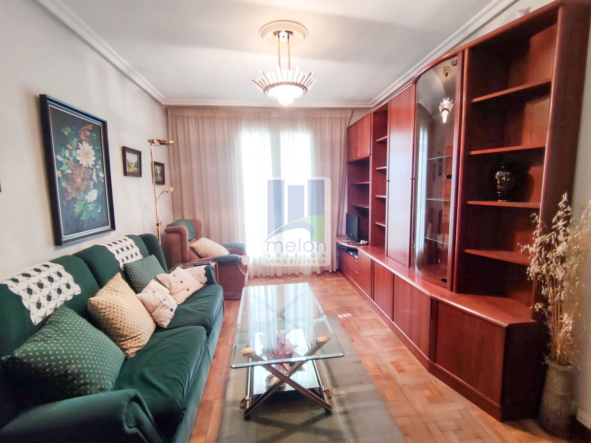 Sala de estar de Piso en venta en Burgos Capital con Trastero