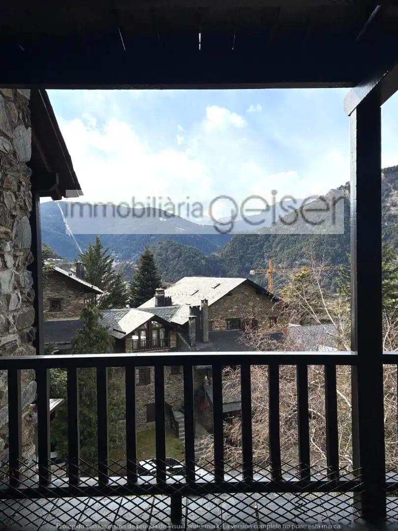Vista exterior de Dúplex en venta en Ordino con Calefacción, Parquet y Terraza