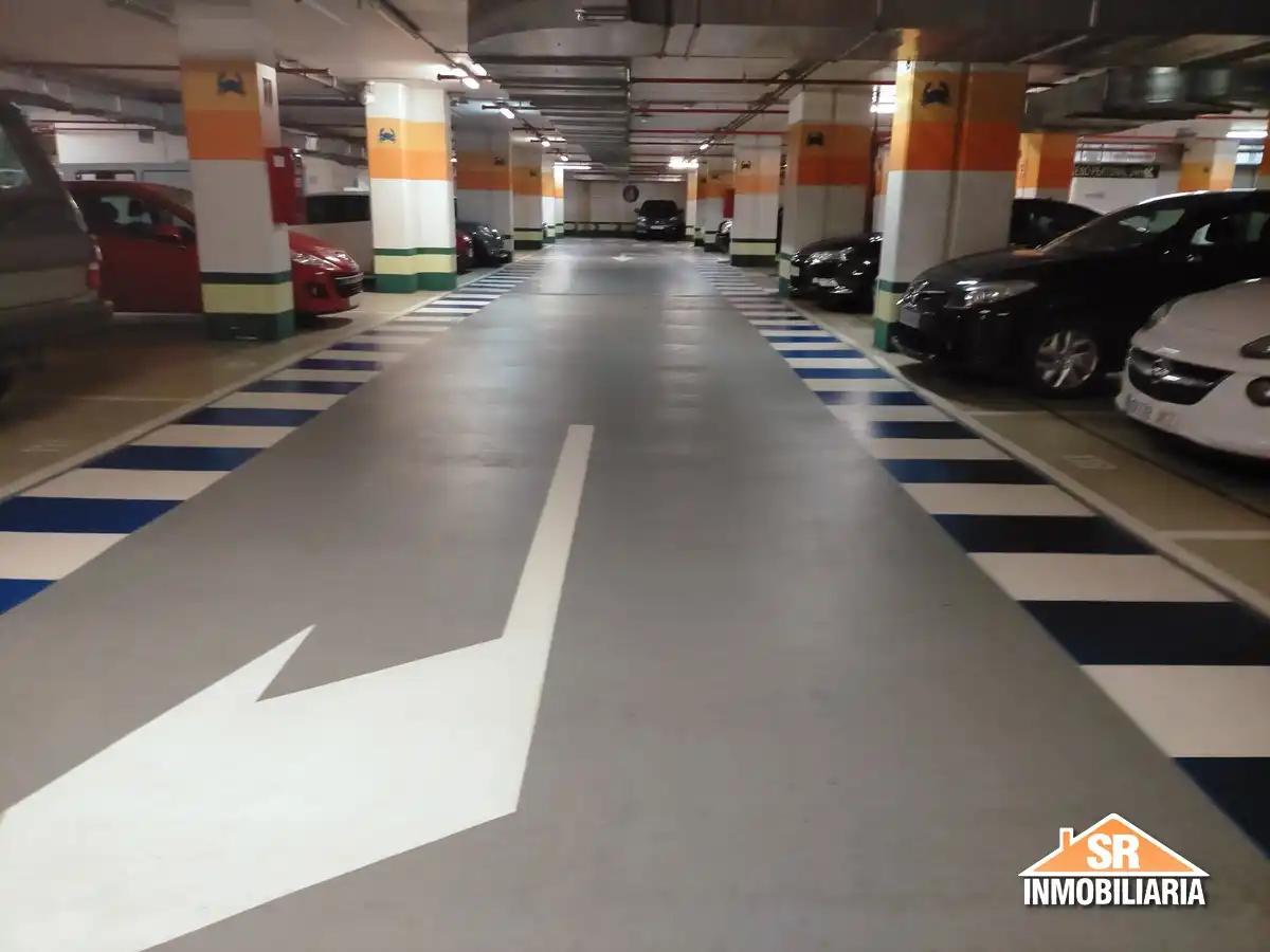 Garage for rent in Rúa Panaderas, 20, Monte Alto - Zalaeta - Atocha