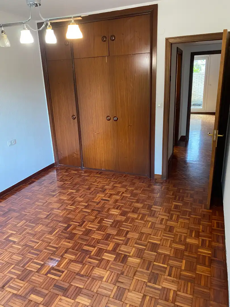 Piso con ascensor en venta en Calle del Monasterio de Urdax, imagen 14