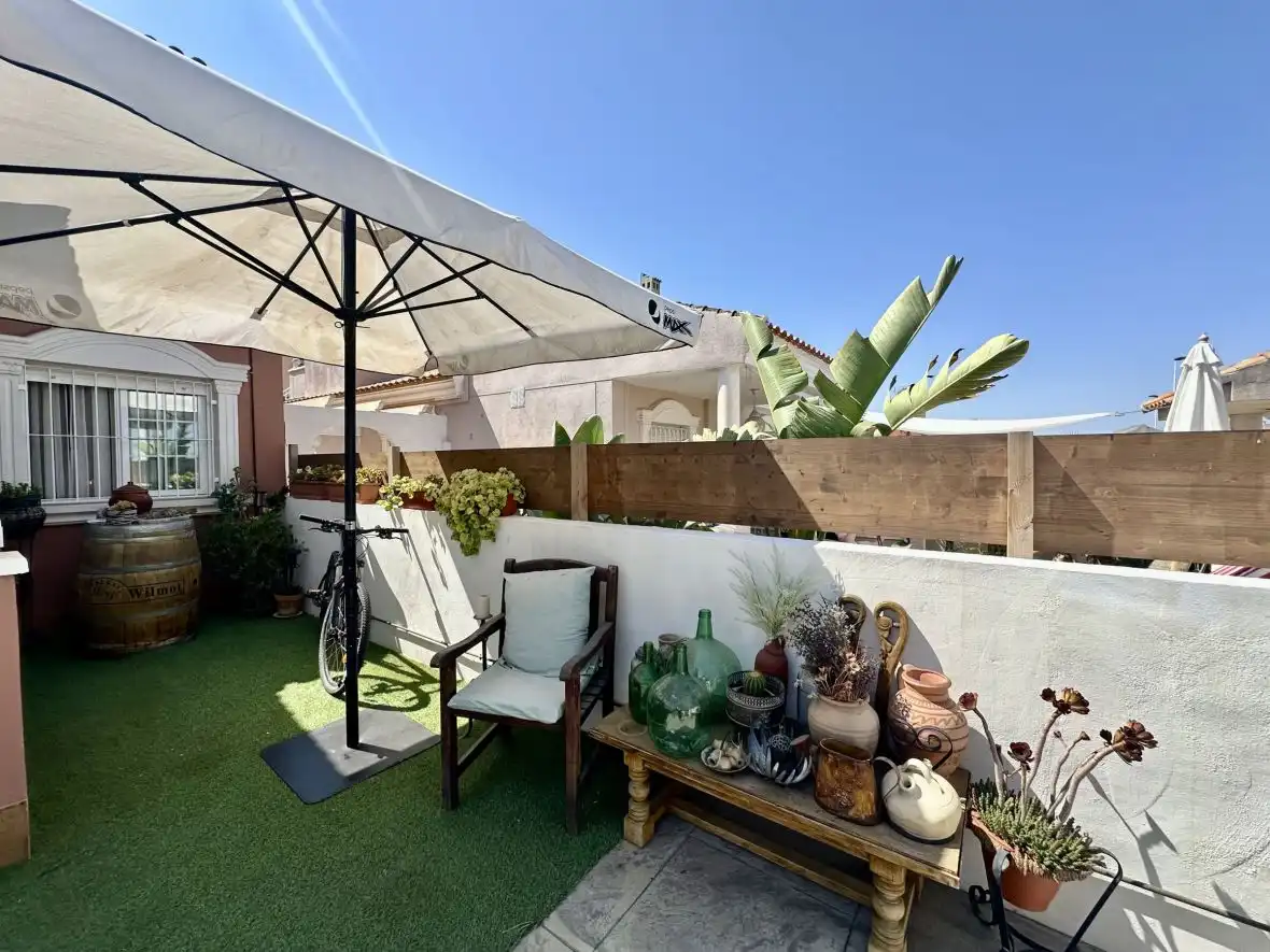 Casa o chalet en venta en AV finlandia, 2, Monte y Mar