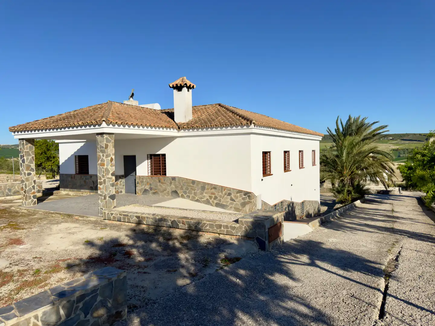 Vista exterior de Finca rústica en venta en Arcos de la Frontera con Aire acondicionado, Calefacción y Jardín privado