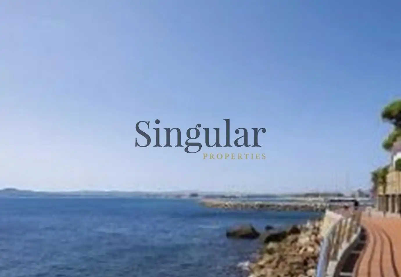 Local en venda en L'Estartit amb Aire condicionat