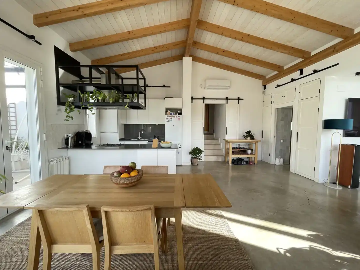Cuina de Casa o xalet en venda en Sant Cugat del Vallès amb Aire condicionat, Piscina i Balcó