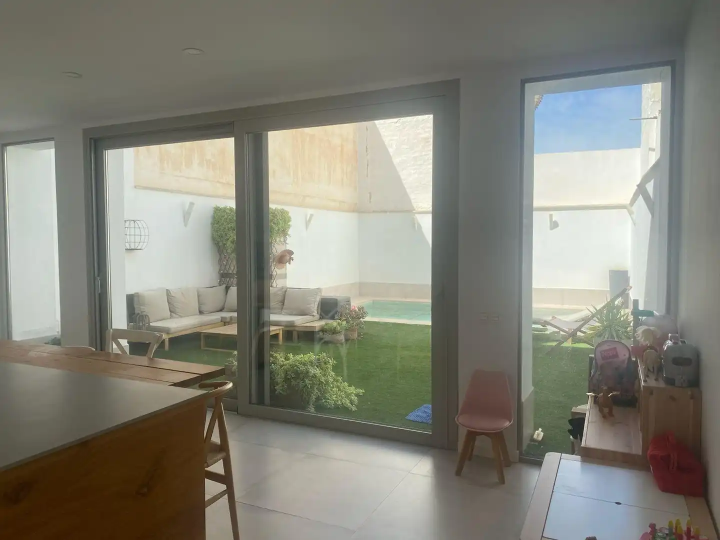 Piscina de Casa o xalet en venda en Cuevas de San Marcos amb Aire condicionat, Calefacció i Jardí privat