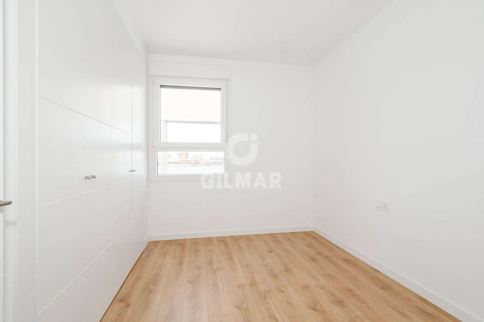Habitación de Ático en venta en Sevilla con Calefacción, Jardín privado y Piscina