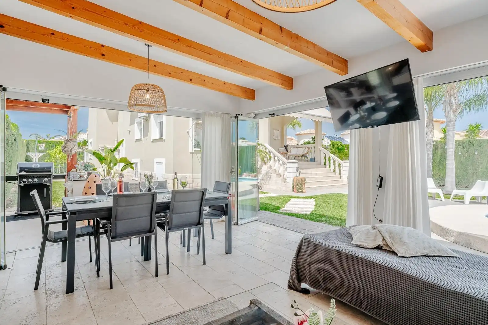 Casa o chalet de alquiler en Les Bovetes - La Felicidad