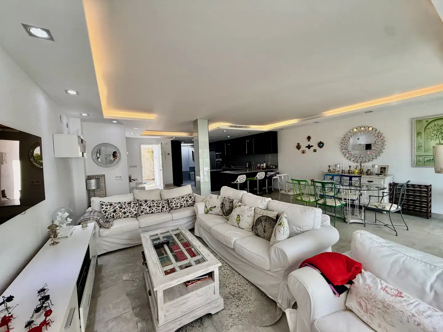 Sala de estar de Casa adosada de alquiler en Marbella con Calefacción, Piscina y Amueblado
