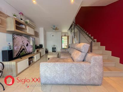 Living room of Single-family semi-detached for sale in Almazora / Almassora  with Air Conditioner, Terrace and Swimming Pool