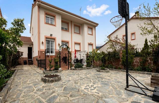 Casa-chalet en Venta en Rascafría