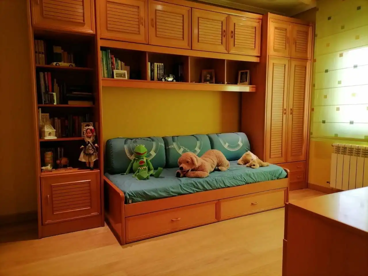 Bedroom of Detached homes for sale in Ciudad Rodrigo  with Parquet flooring, Terrace and Furnished