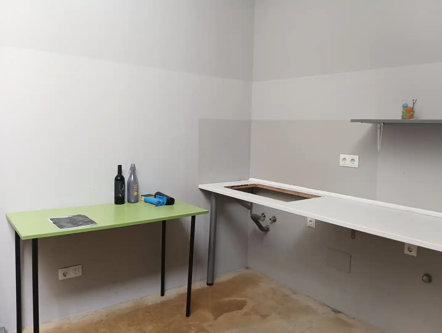 Küche von Geschaftsraum zum Verkauf in  Pamplona / Iruña