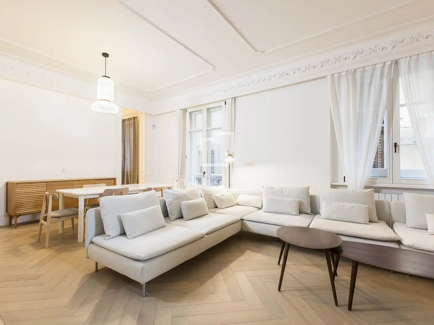 Sala de estar de Piso en venta en Barcelona con Aire acondicionado, Calefacción y Parquet