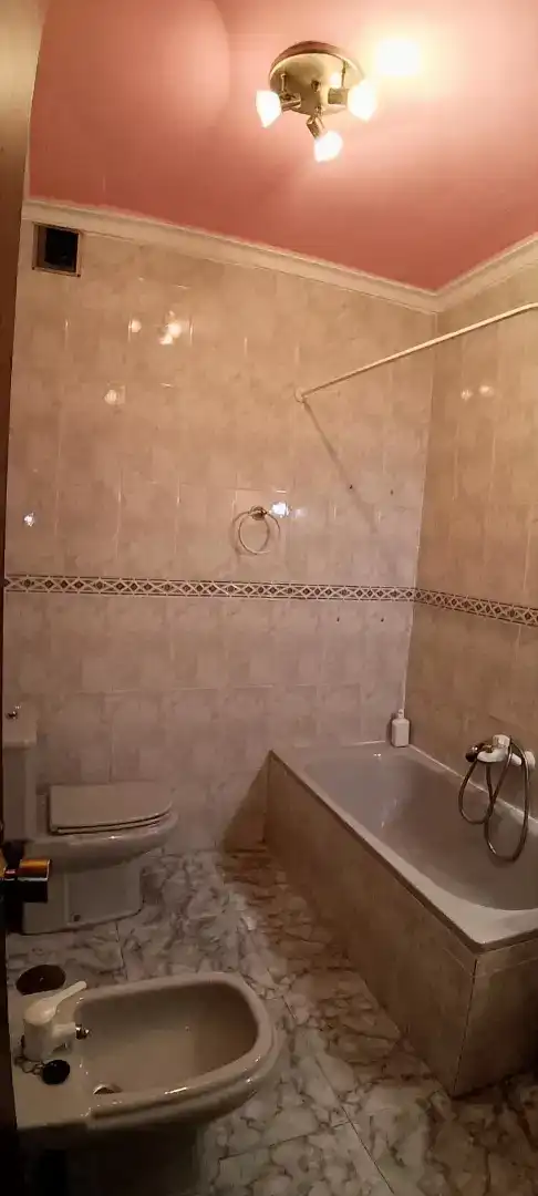 Bany de Pis en venda en  Granada Capital