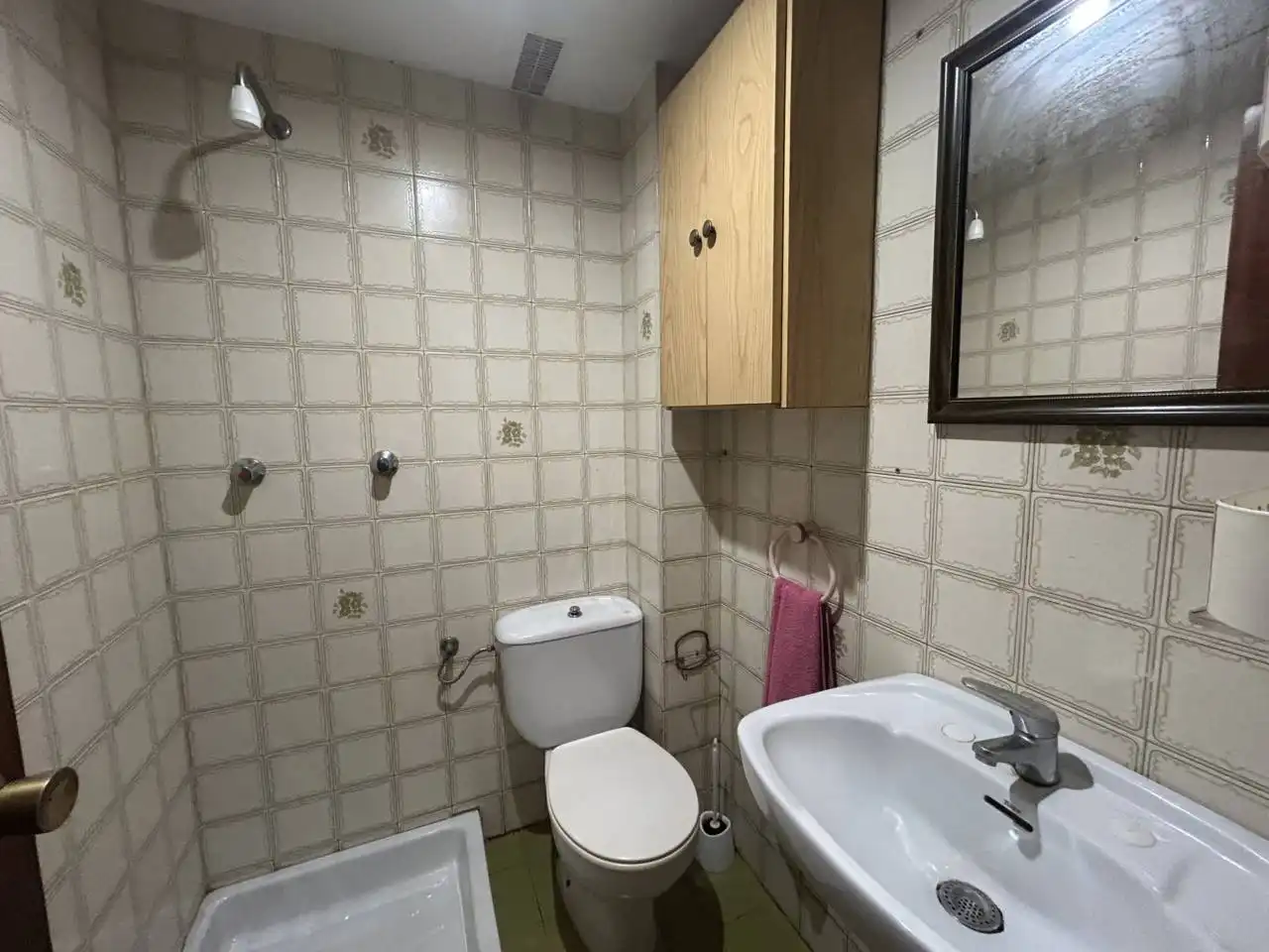 Badezimmer von Wohnung zum Verkauf in Oviedo  mit Heizung, Parkett und Abstellraum