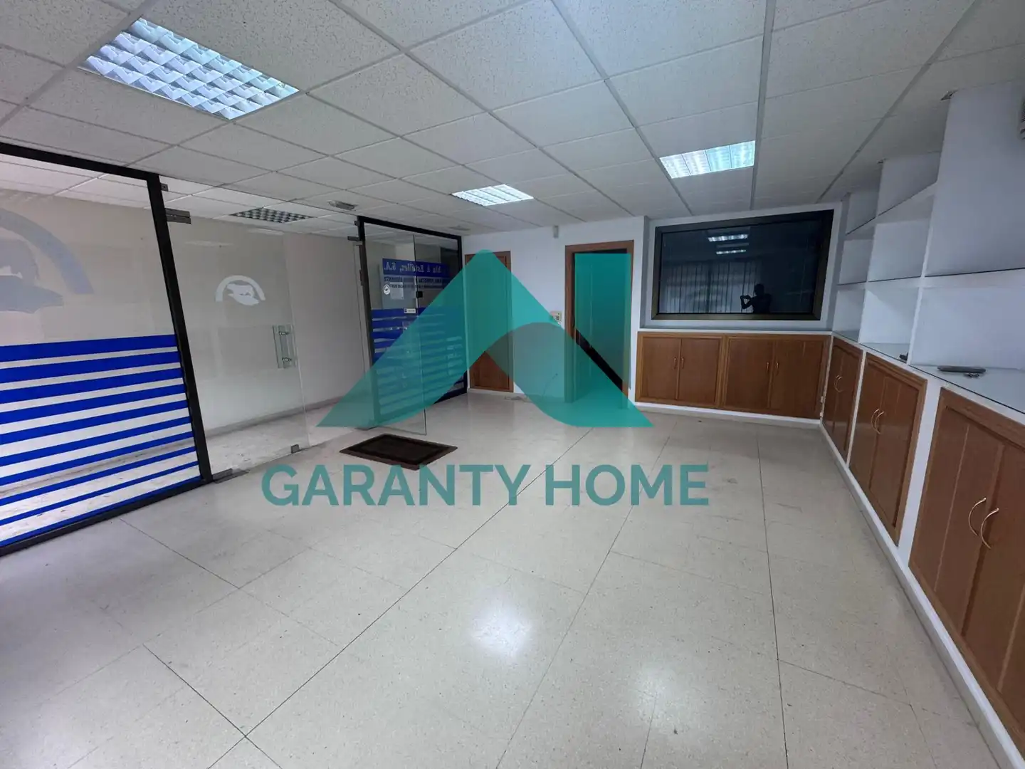 Office for rent in Cáceres  with Air Conditioner and Heating