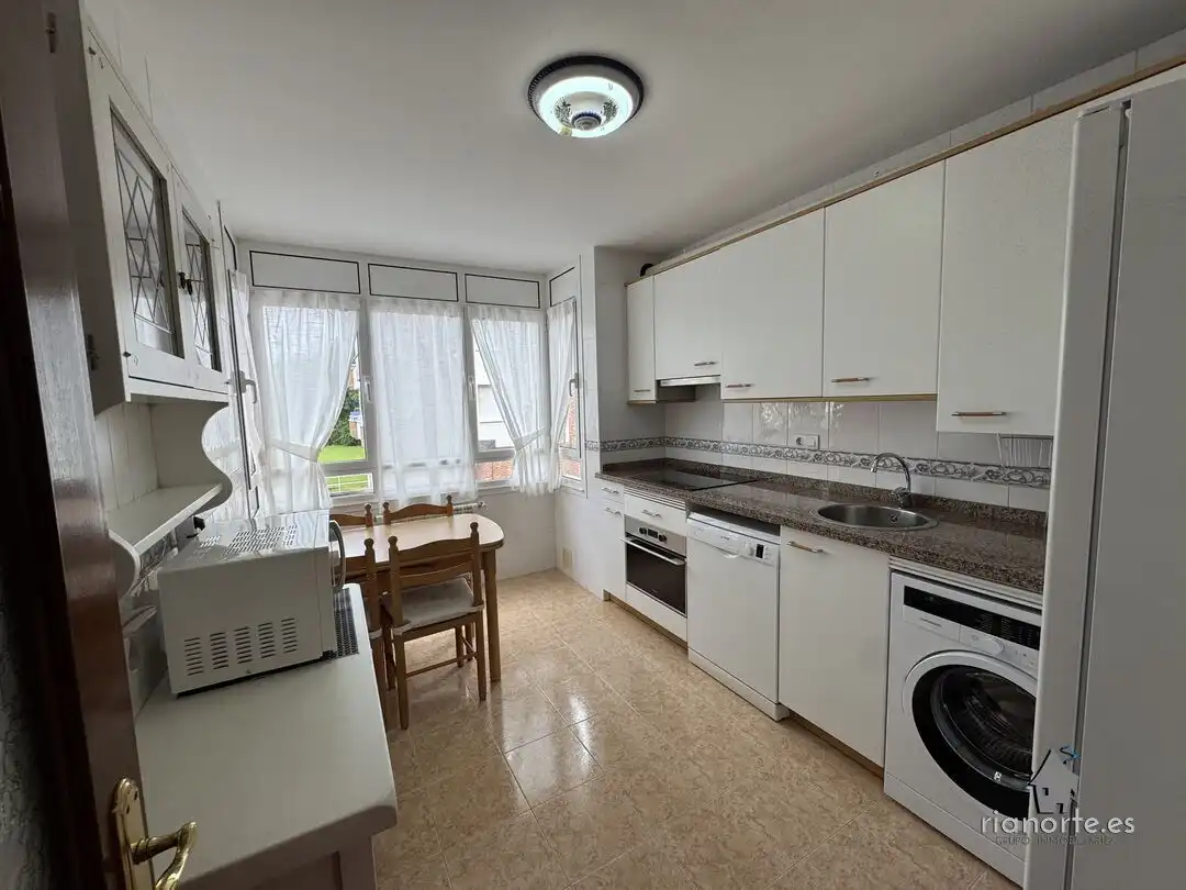 Küche von Wohnung zum Verkauf in Ribadesella mit Heizung und Balkon