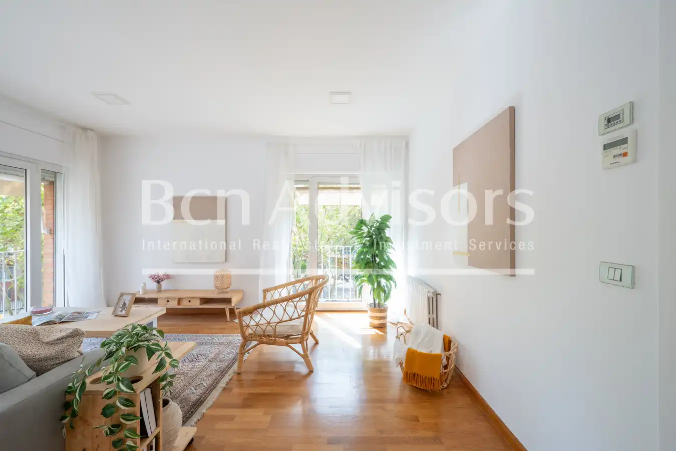 Wohnzimmer von Wohnung zum Verkauf in Barcelona mit Klimaanlage, Heizung und Parkett