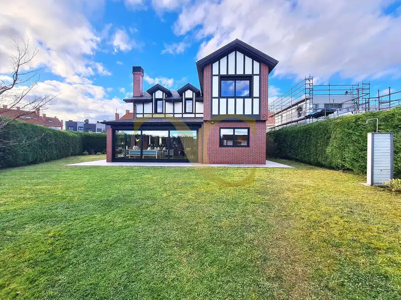 Vista exterior de Casa o chalet en venta en Siero con Calefacción, Jardín privado y Trastero