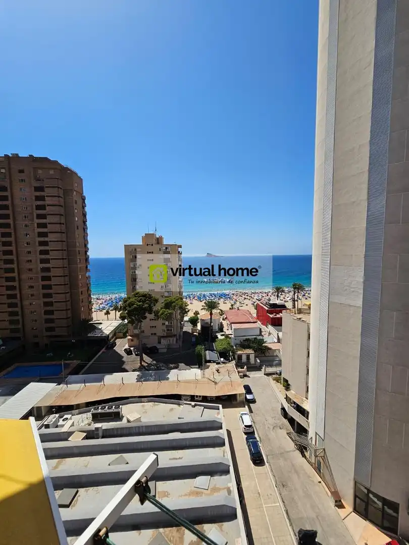 Flat with terrace for sale in Playa de Levante