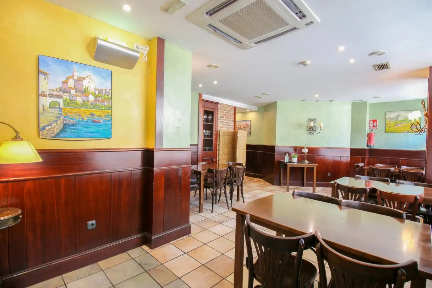 Commercial properties for sale in Aretxabaleta  with Air Conditioner and Furnished