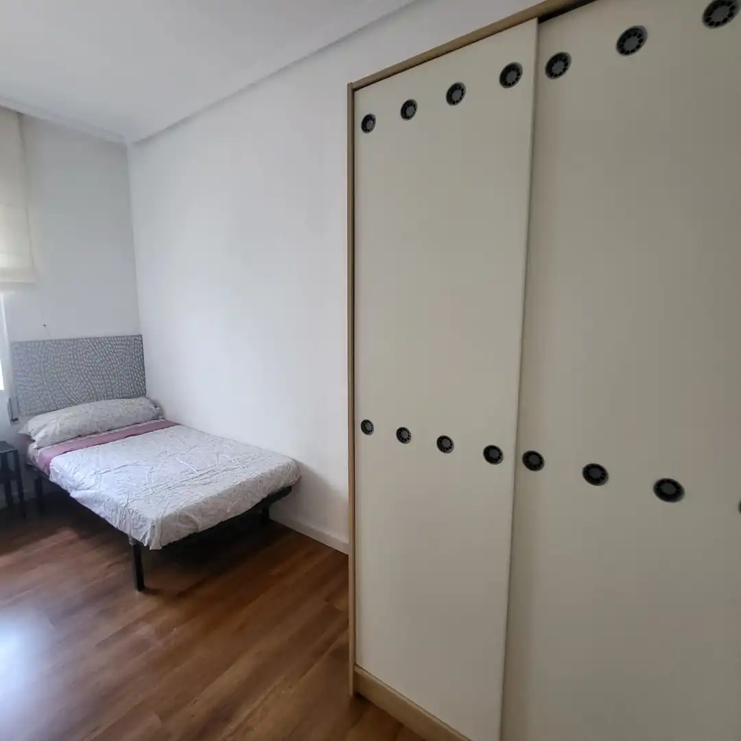 Bedroom of Flat for rent in Ávila  with Heating, Terrace and Furnished