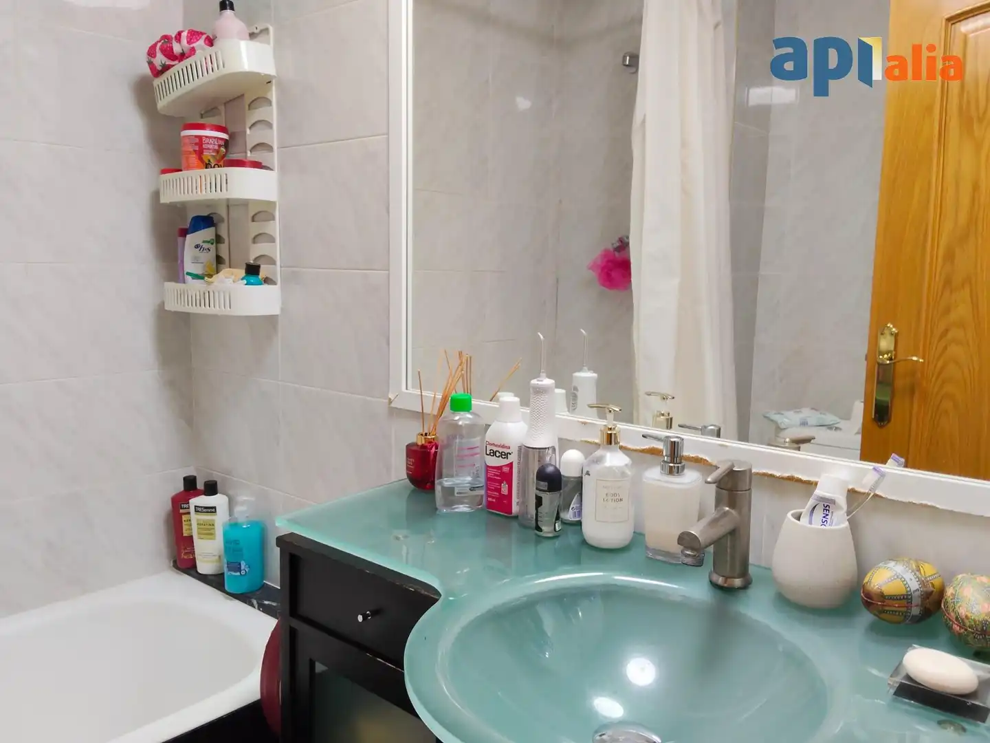 Baño de Apartamento en venta en Cervelló