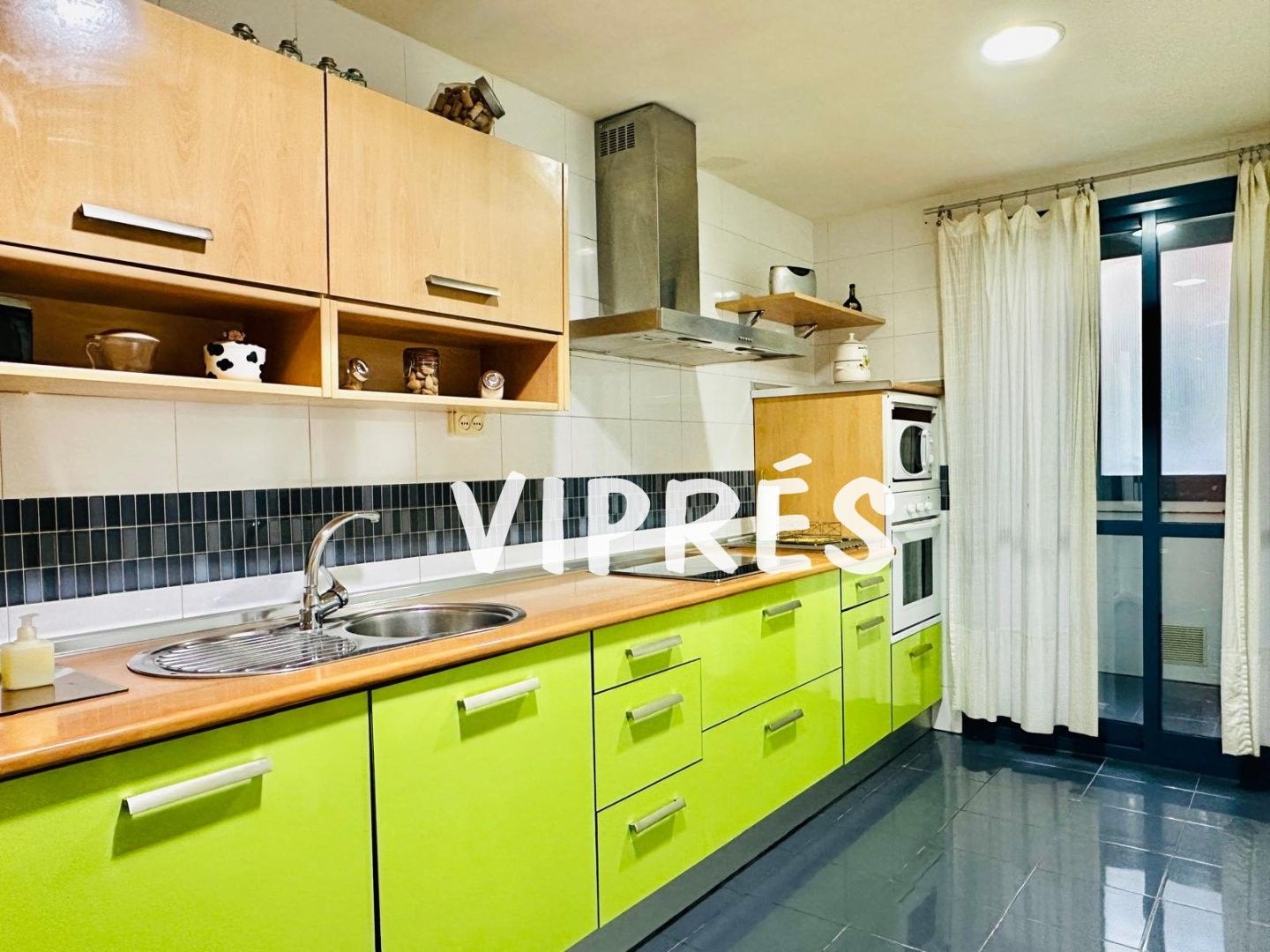 Cocina de Piso en venta en Mérida con Aire acondicionado, Calefacción y Terraza
