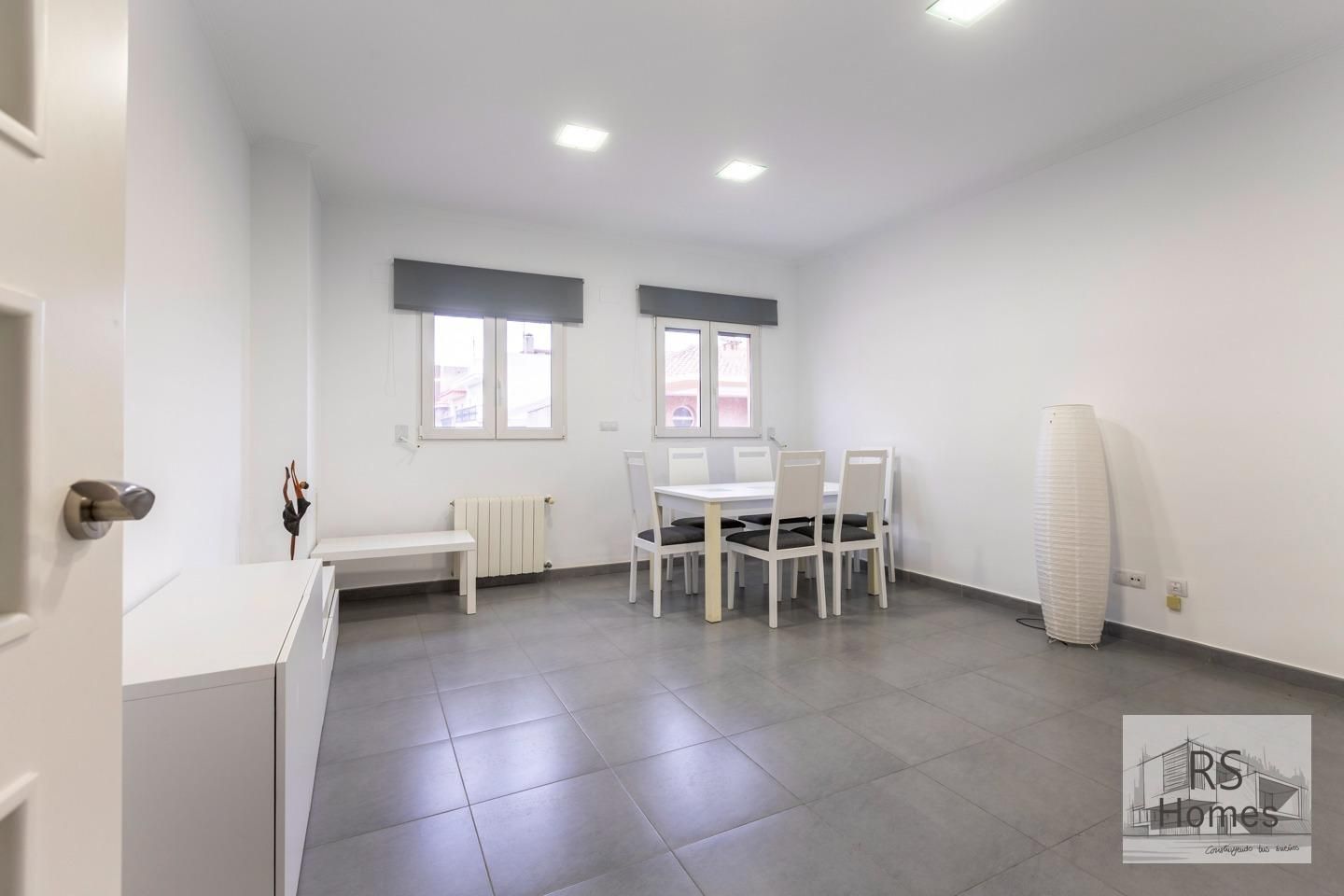 Comedor de Piso en venta en La Pobla de Vallbona con Aire acondicionado y Calefacción