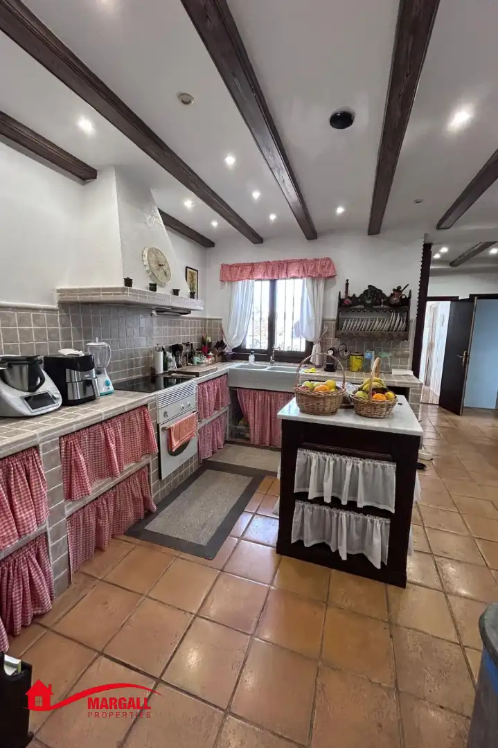 Cuina de Casa o xalet en venda en Alboraya amb Aire condicionat, Calefacció i Jardí privat