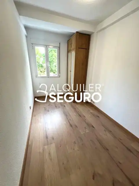 Bedroom of Flat for rent in Getafe  with Air Conditioner, Heating and Terrace