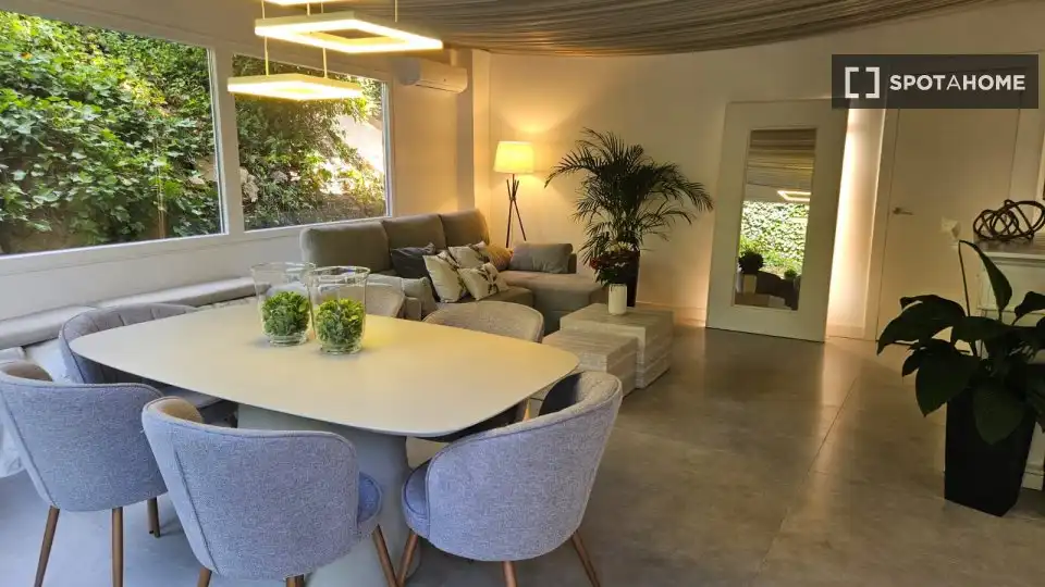 Comedor de Piso de alquiler en Torrelodones con Aire acondicionado, Calefacción y Amueblado