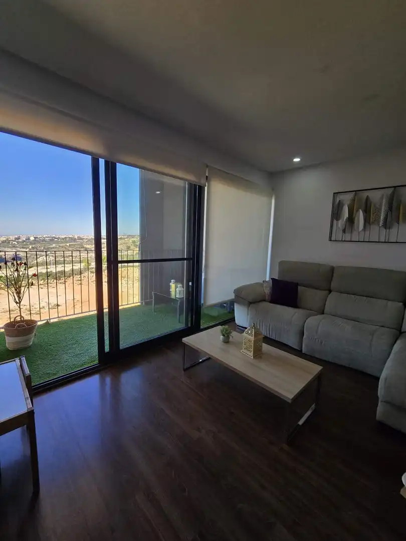 Sala de estar de Piso en venta en Crevillent con Aire acondicionado, Parquet y Terraza
