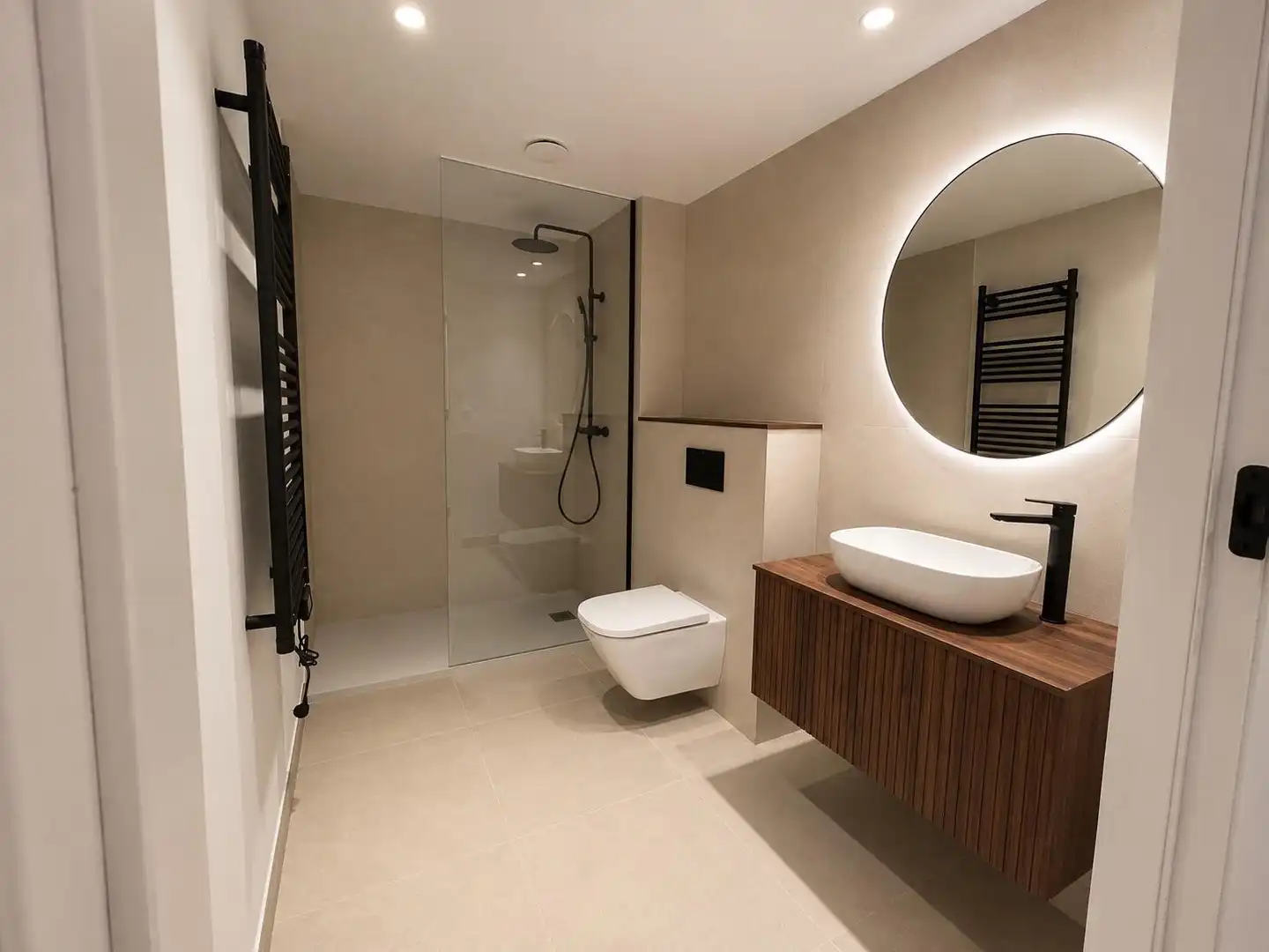 Bathroom of Apartments for sale in Granollers  with Air Conditioner, Heating and Parquet flooring
