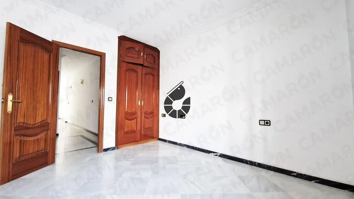 Habitación de Piso en venta en Coria del Río