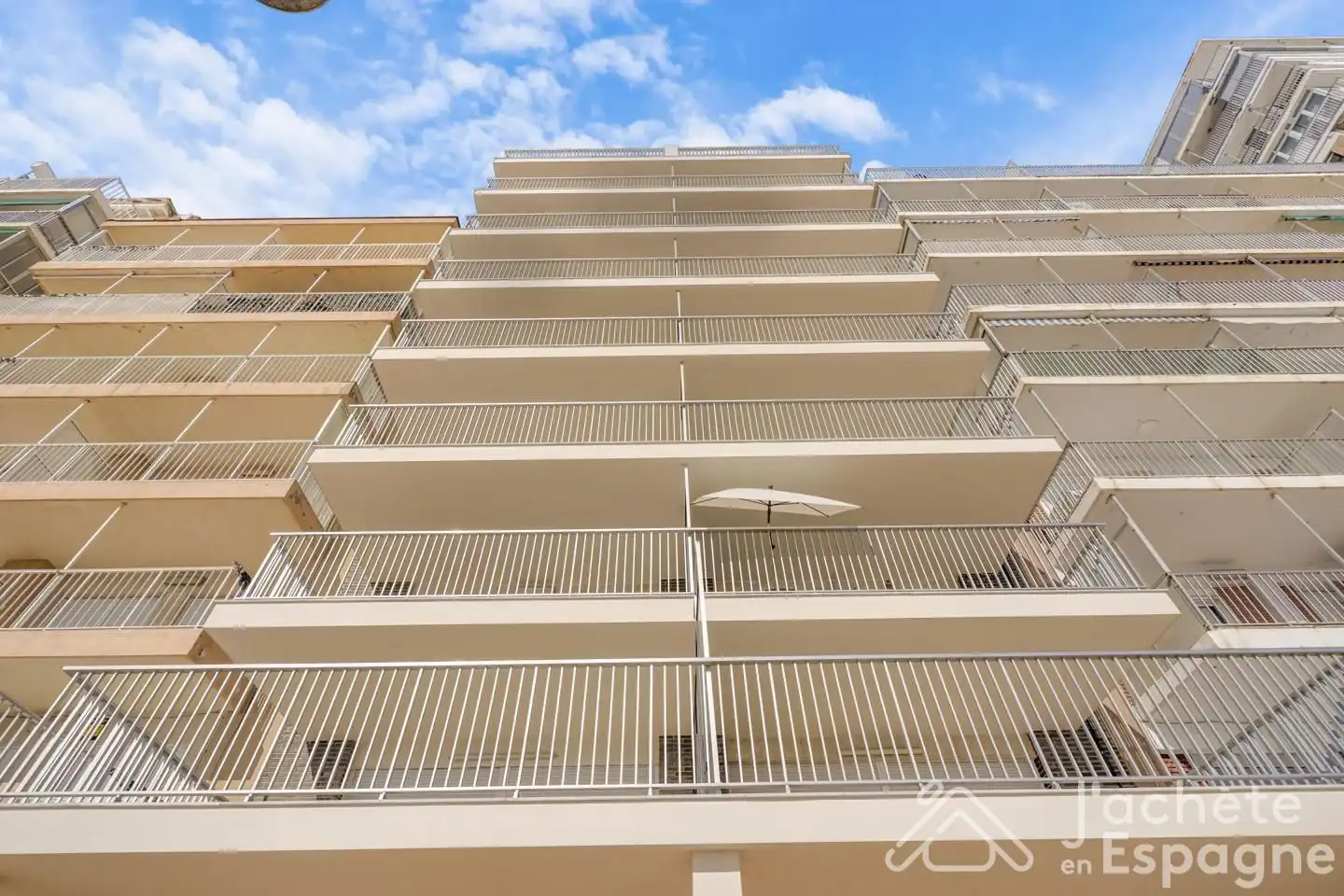 Vista exterior de Estudio en venta en Sueca con Aire acondicionado, Terraza y Amueblado