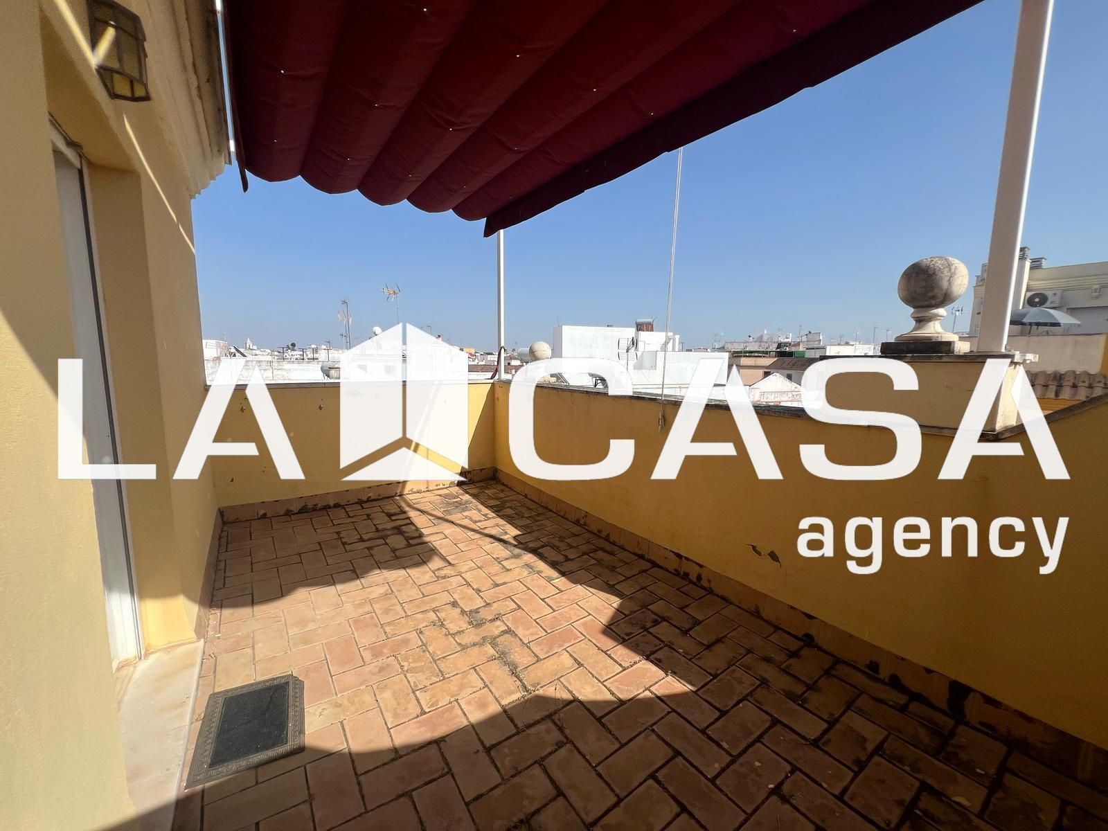 Terrace of Duplex for sale in Dos Hermanas  with Terrace and Storage room