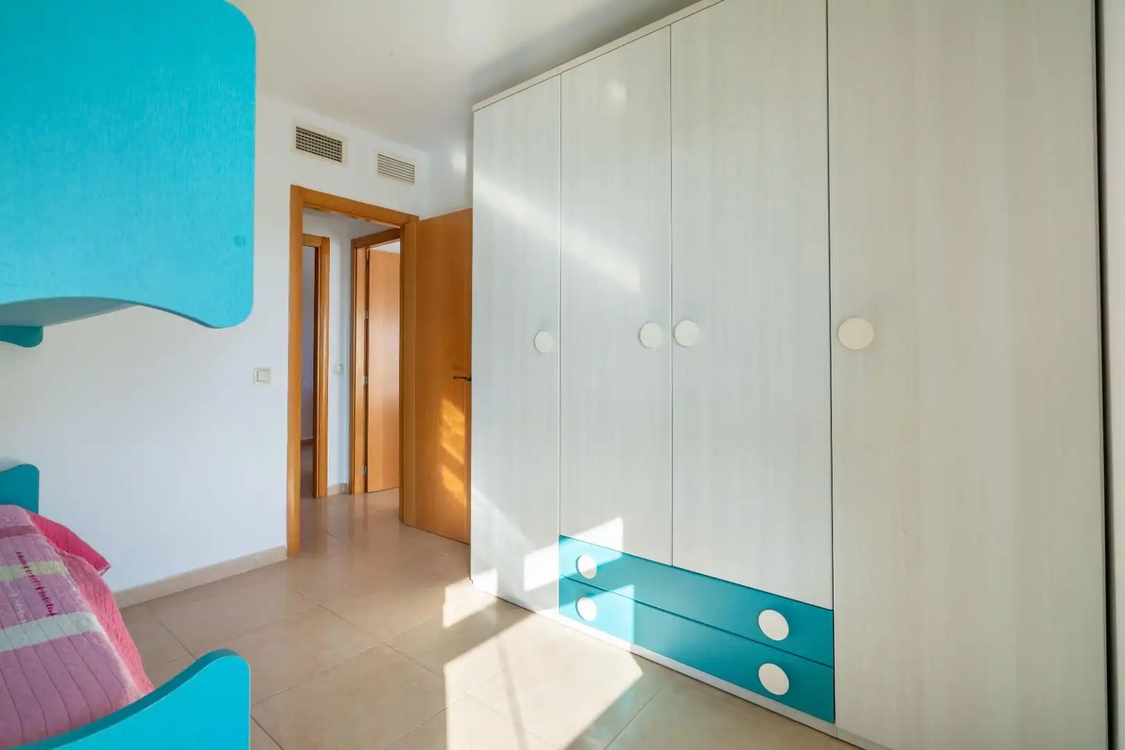 Bedroom of Flat for sale in Almería  with Air Conditioner, Terrace and Storage room