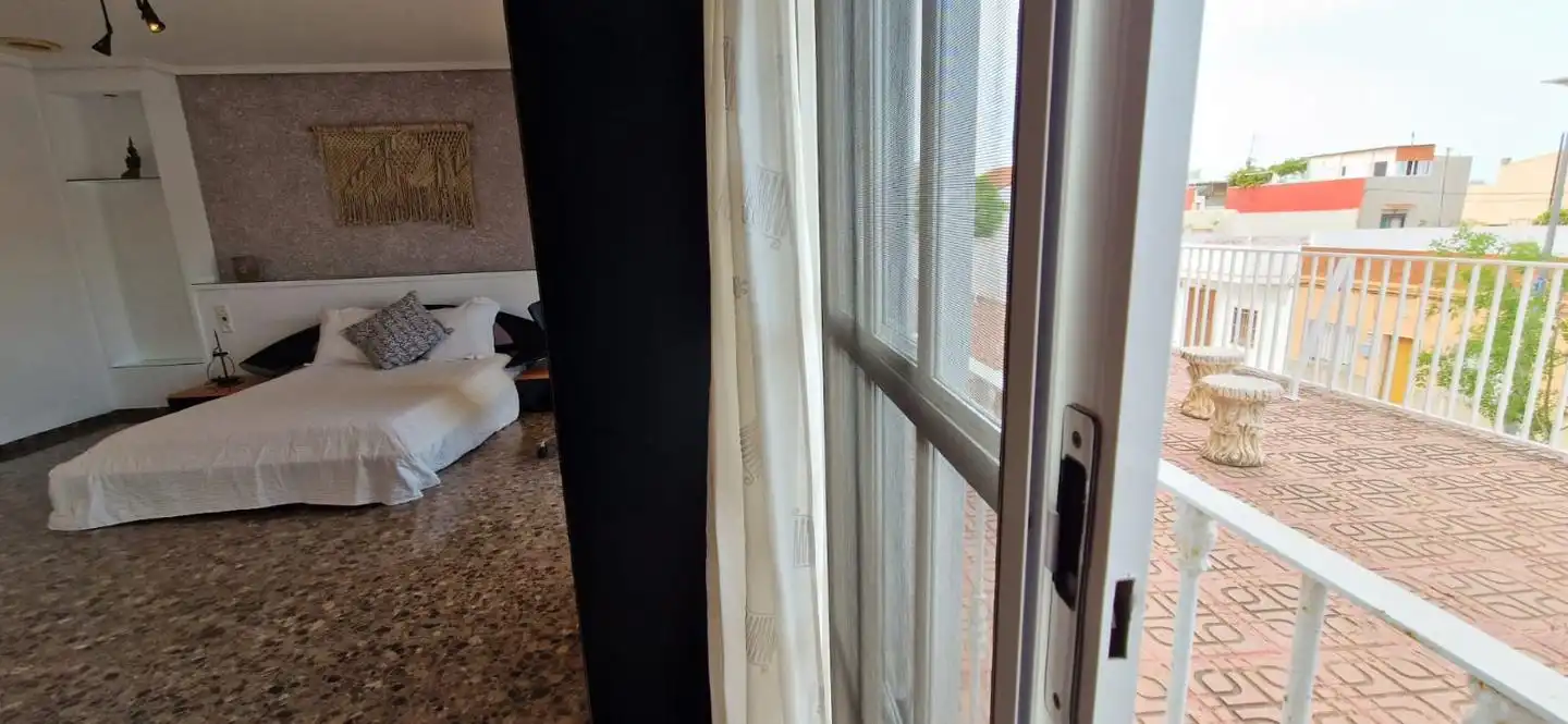Habitació a Sevilla, Moncada