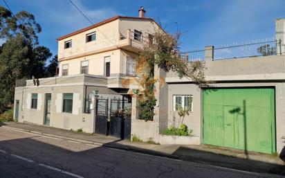 Vista exterior de Casa o xalet en venda en Vigo  amb Calefacció, Terrassa i Traster