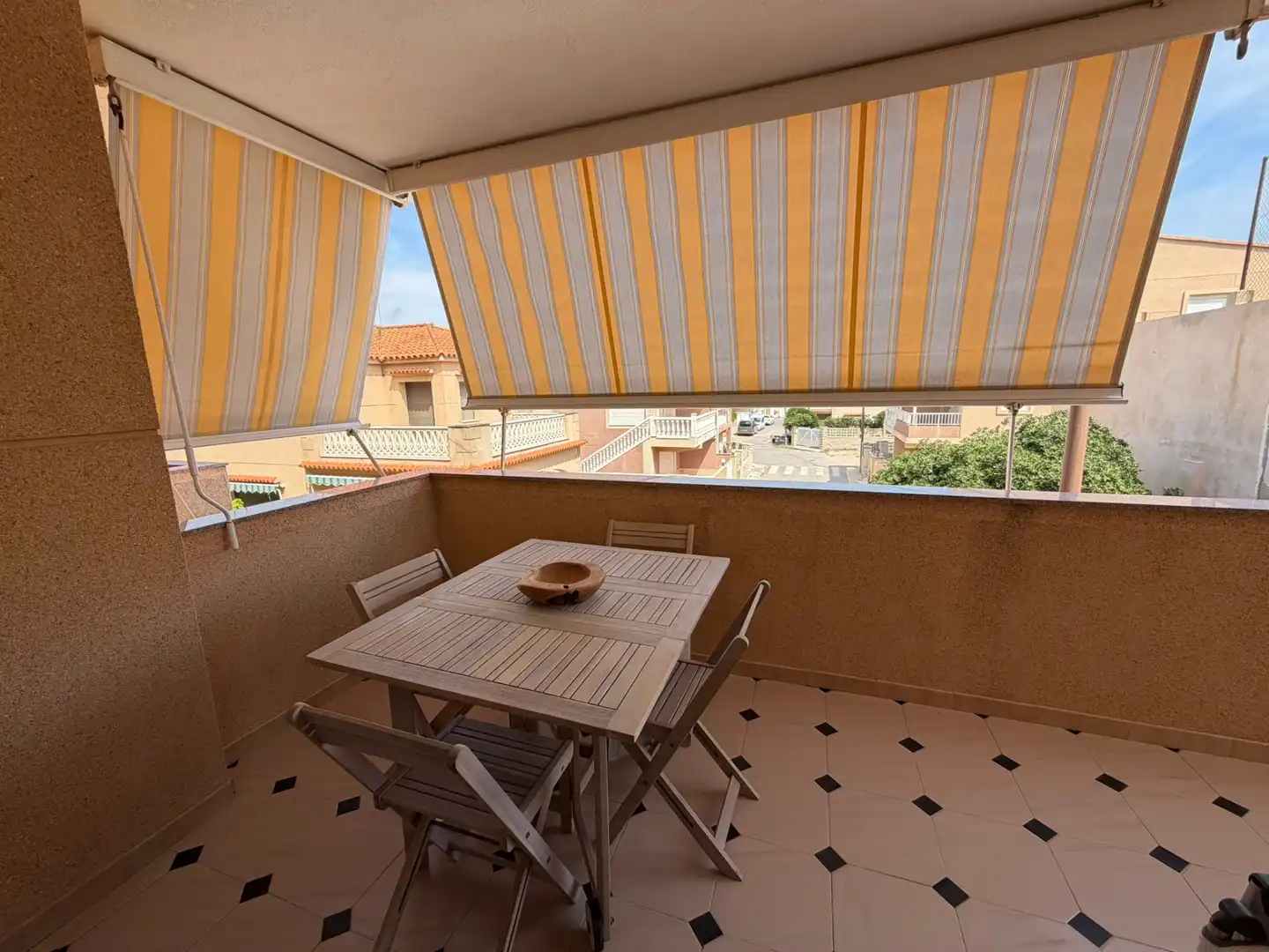 Terrassa de Apartament de lloguer en Sueca amb Parquet, Terrassa i Moblat