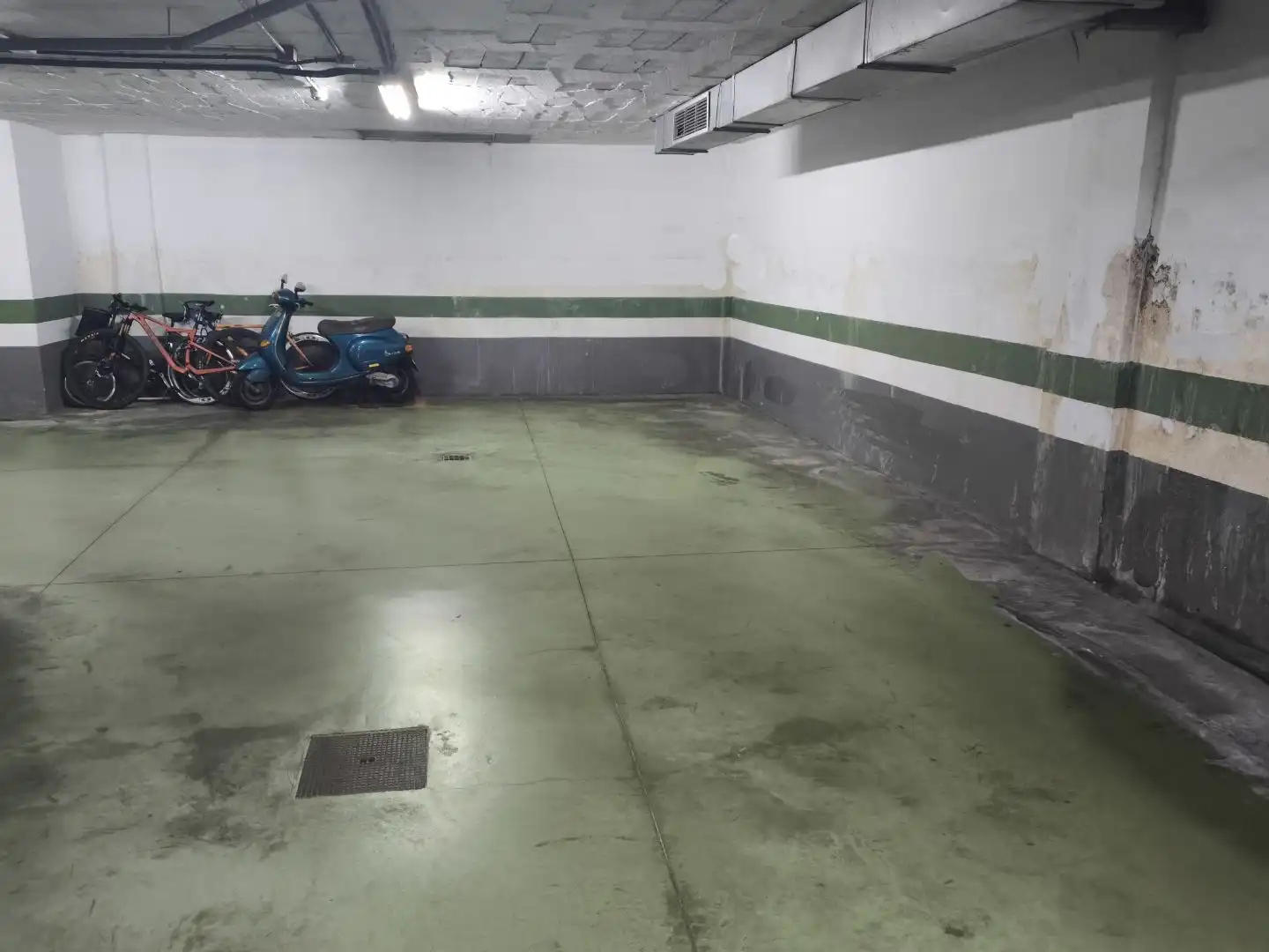 Parkplatz von Garage zum Verkauf in Ceuta