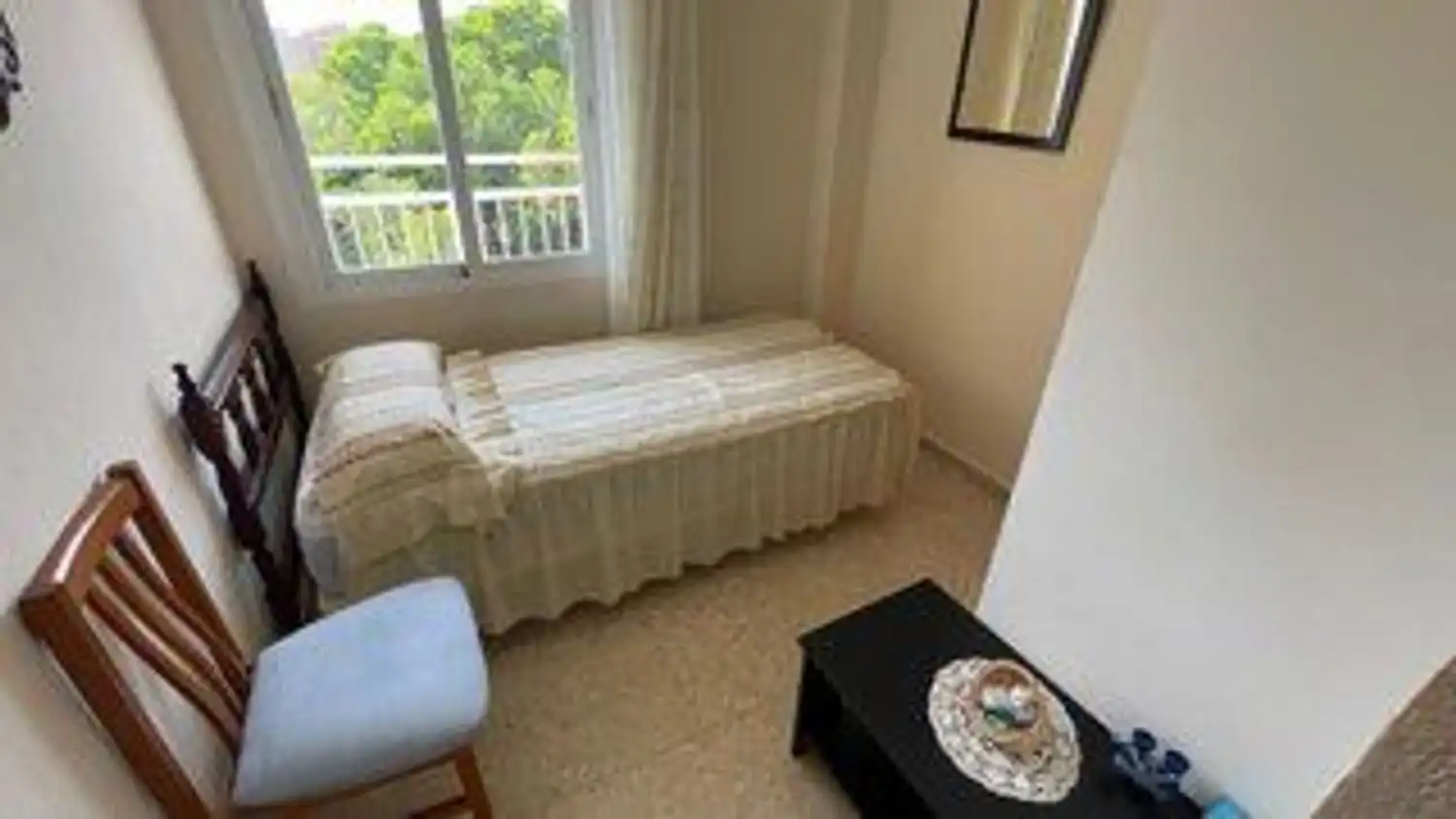 Habitación de Piso en venta en Alicante / Alacant con Aire acondicionado, Calefacción y Jardín privado