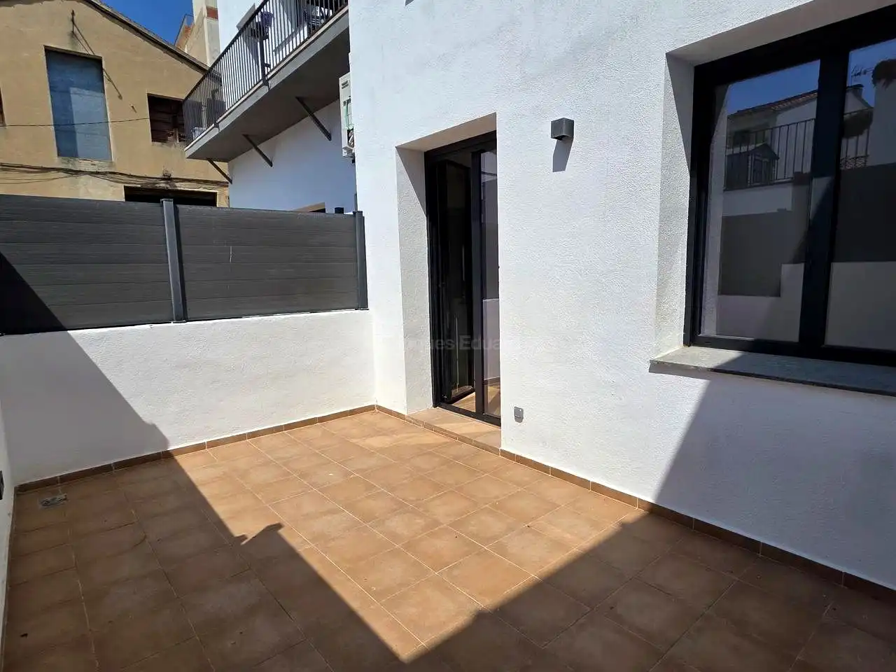 Planta baja de alquiler en Nucli Urbà